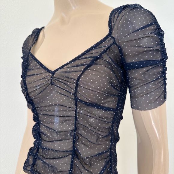 Zara top check the video used - Picture 3 of 4